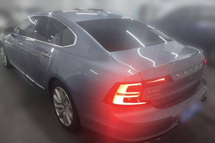 Used Volvo S90 2020 T5 Zhiyuan Luxury Edition Rear Left 45 Deg