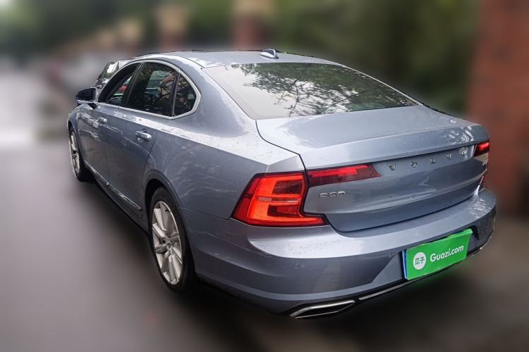 Used Volvo S90 2020 Facelifted T5 Zhiyi Luxury Edition Rear Left 45 Deg
