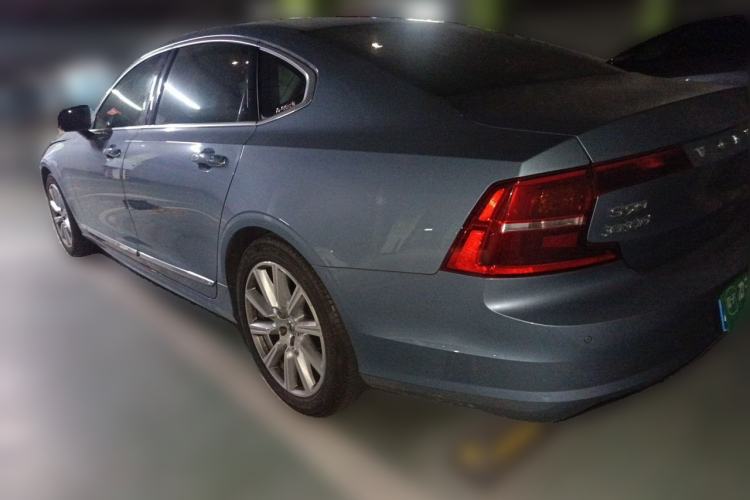 Used Volvo S90 2020 T5 Zhiyi Luxury Edition Rear Left 45 Deg