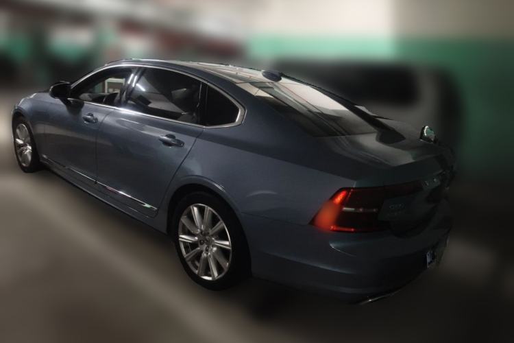 Used Volvo S90 2020 T5 Zhiyi Luxury Edition Rear Left 45 Deg