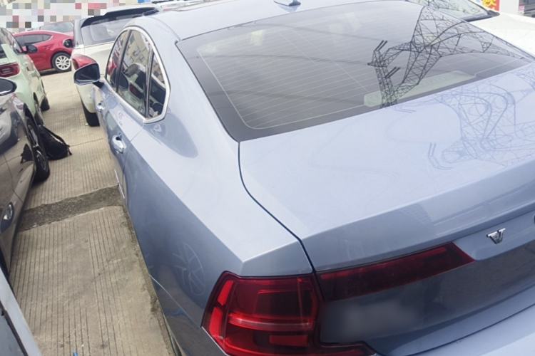 Used Volvo S90 2020 Facelifted T5 Zhiyi Luxury Edition Rear Left 45 Deg