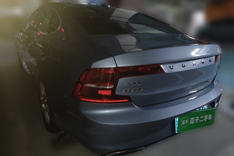 Used Volvo S90 2020 T5 Zhiyi Luxury Edition Rear Left 45 Deg