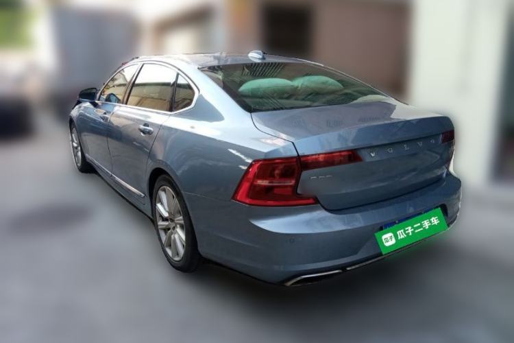 Used Volvo S90 2020 T5 Zhiyi Luxury Edition Rear Left 45 Deg