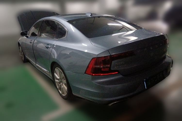 Used Volvo S90 2020 T5 Zhiya Luxury Edition Rear Left 45 Deg