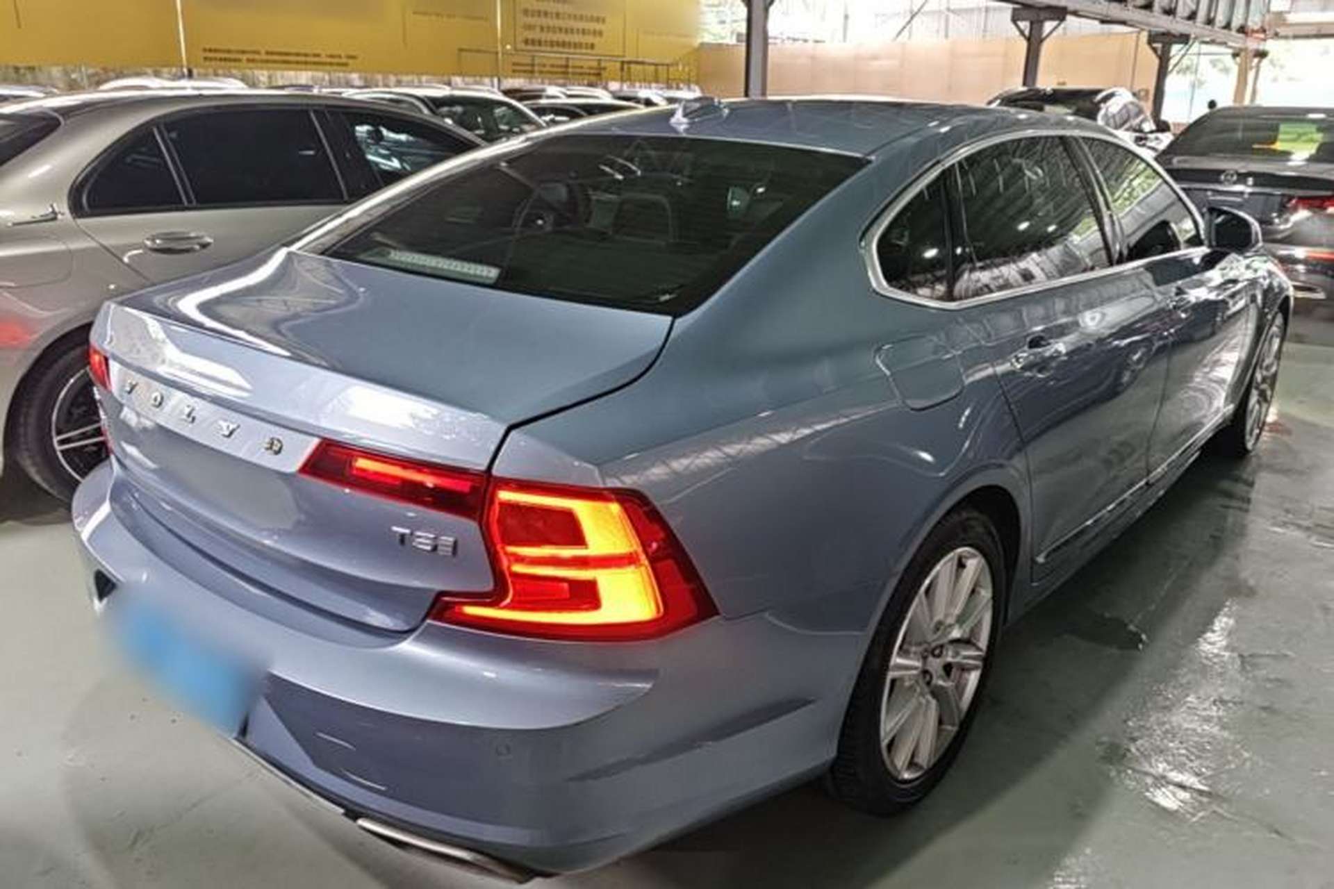 Used Volvo S90 2020 T5 Zhiyi Luxury Edition Rear Right 45 Deg