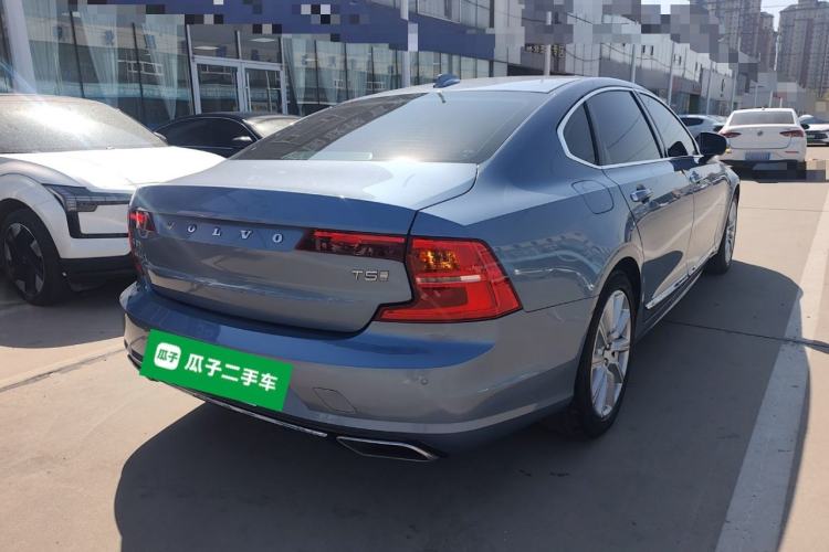 Used Volvo S90 2020 Facelift T5 Smart & Luxurious Edition Rear Right 45 Deg