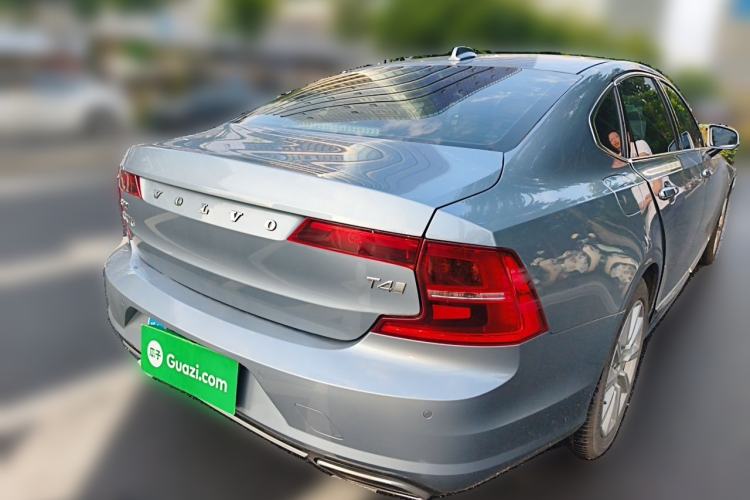 Used Volvo S90 2020 T4 SmartDrive Luxury Edition Rear Right 45 Deg