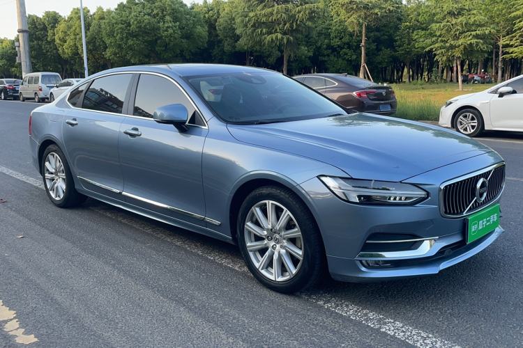 Used Volvo S90 2020 T5 Zhiyi Luxury Edition Rear Right 45 Deg
