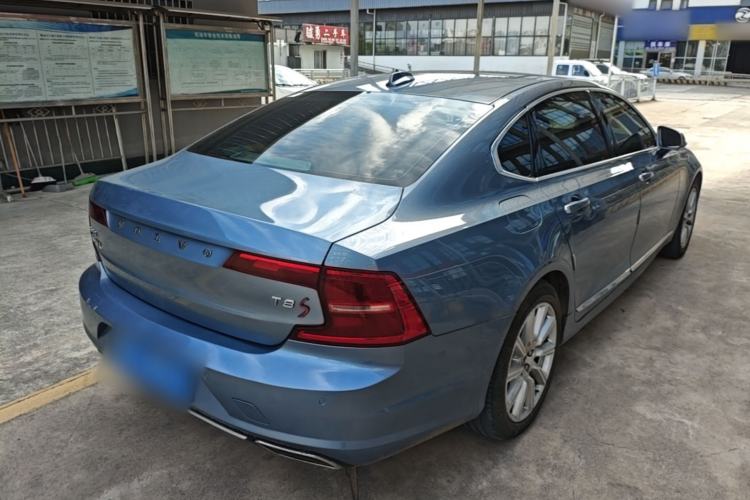 Used Volvo S90 2020 T5 Zhiyi Luxury Edition Rear Right 45 Deg