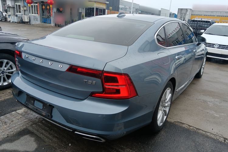 Used Volvo S90 2020 Facelifted T5 Zhiyi Luxury Edition Rear Right 45 Deg