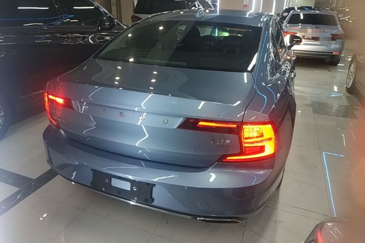 Used Volvo S90 2020 T5 Zhiya Luxury Edition Rear Right 45 Deg