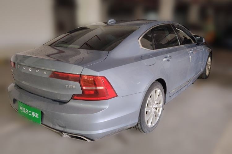 Used Volvo S90 2020 T5 Zhiyi Luxury Edition Rear Right 45 Deg