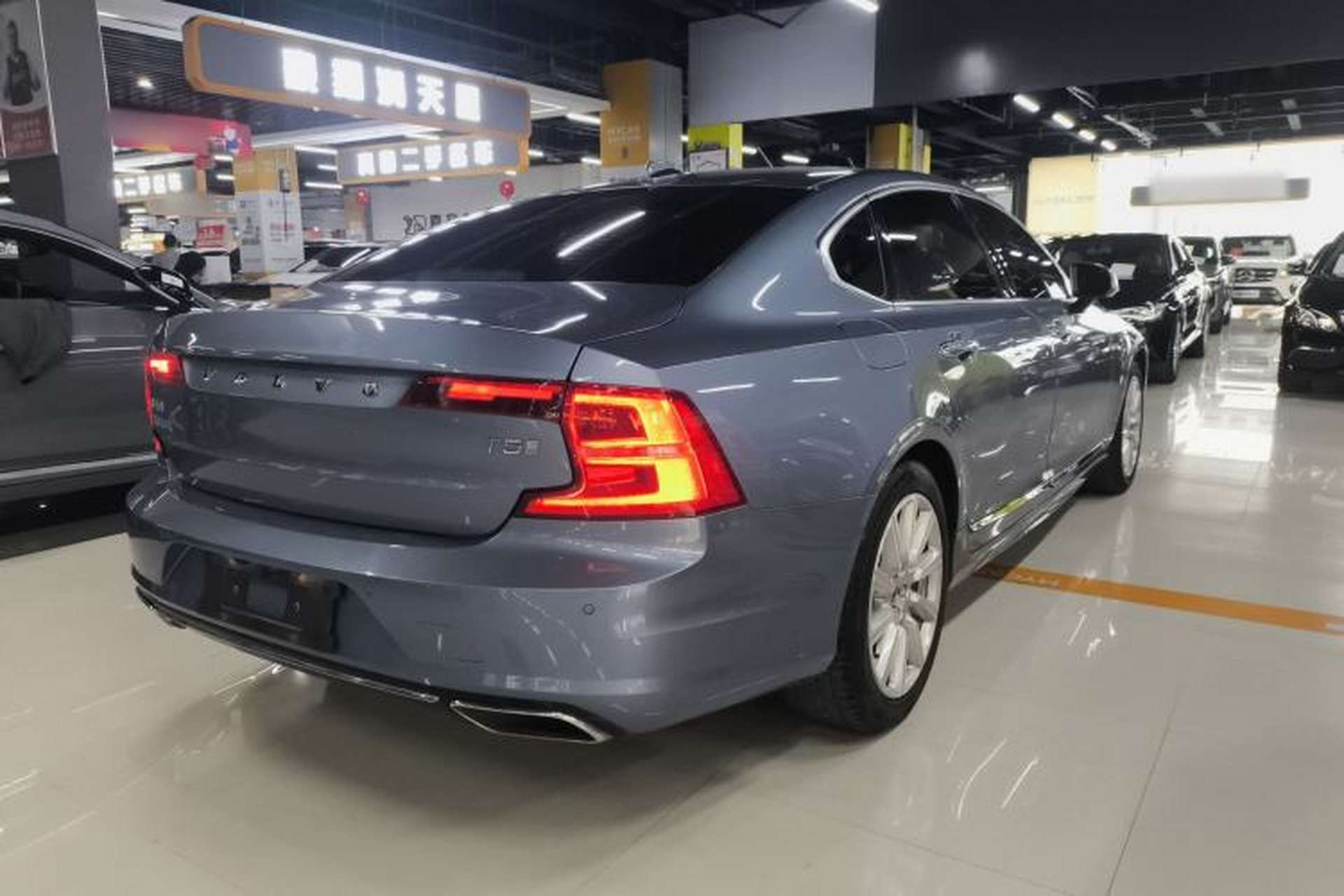 Used Volvo S90 2020 T5 Zhiyi Luxury Edition Rear Right 45 Deg