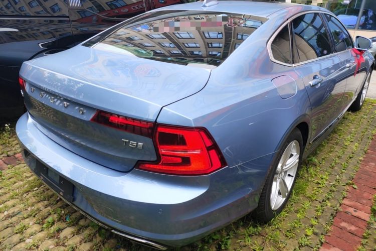 Used Volvo S90 2020 T5 Zhiyi Luxury Edition Rear Right 45 Deg