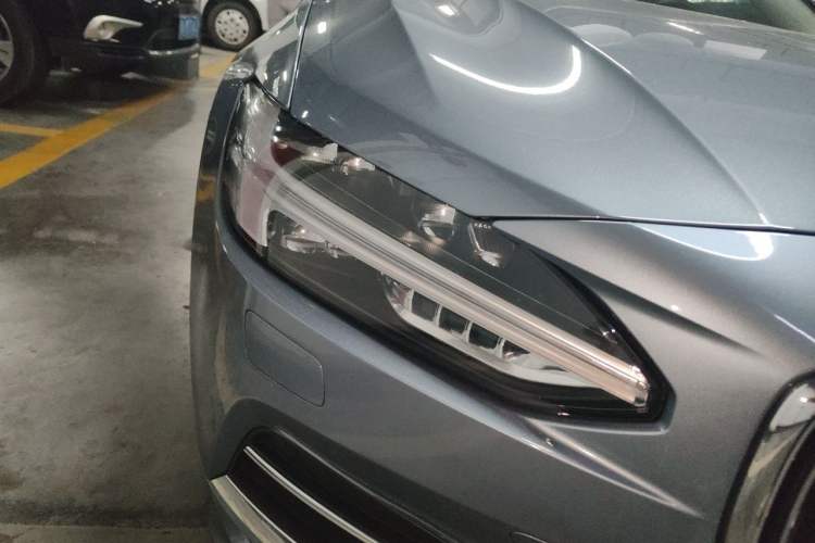 Used Volvo S90 2020 T5 Zhiyuan Luxury Edition Right Front Headlight