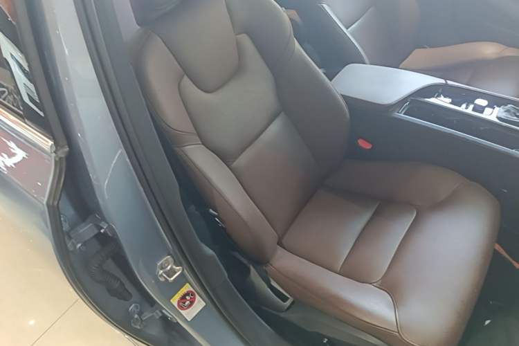 Used Volvo S90 2020 T5 Zhiyi Luxury Edition Right Front Seat