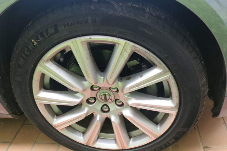 Used Volvo S90 2020 T5 Zhiyuan Luxury Edition Right Front Wheel Hub