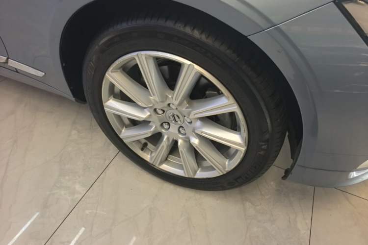 Used Volvo S90 2020 T5 Zhiyi Luxury Edition Right Front Wheel Hub