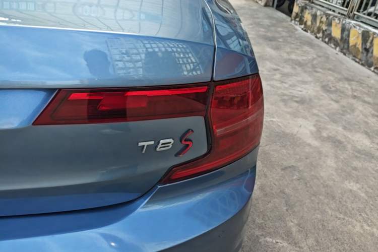 Used Volvo S90 2020 T5 Zhiyi Luxury Edition Right Rear Taillight