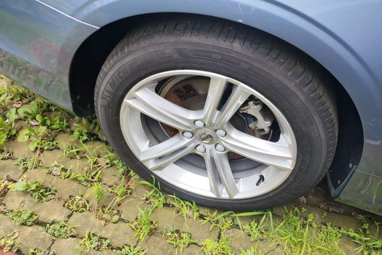 Used Volvo S90 2020 T5 Zhiyi Luxury Edition Right Rear Wheel Hub