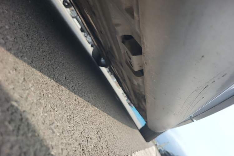Used Volvo S90 2020 T5 Zhiyi Luxury Edition Right Side Sill