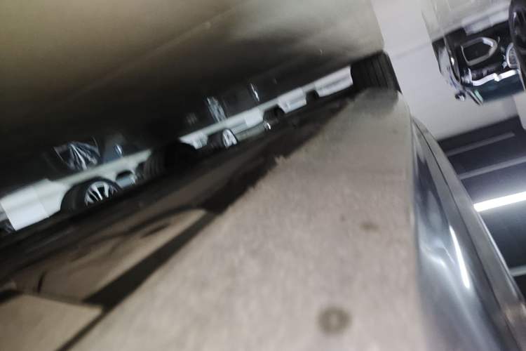 Used Volvo S90 2020 Facelifted T5 Zhiyi Luxury Edition Right Side Sill