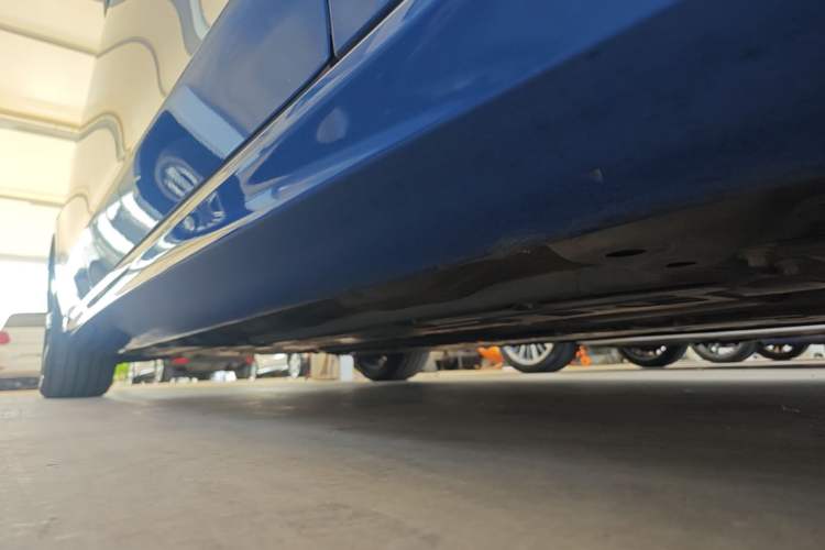 Used Volvo S90 2020 T5 Zhiyuan Sport Edition Right Side Sill
