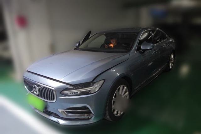 Volvo S90 2020 T5 Zhiyi Luxury Edition с пробегом