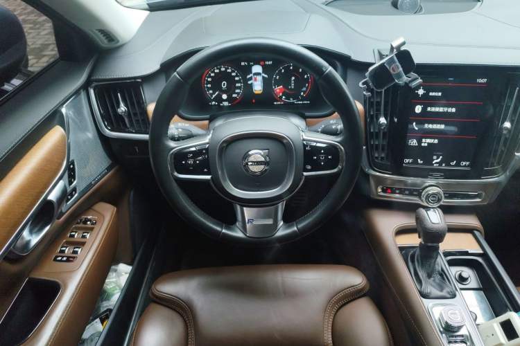 Used Volvo S90 2020 T5 Zhiya Luxury Edition Steering Wheel