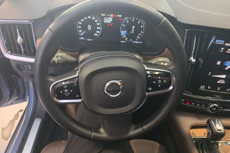 Used Volvo S90 2020 T5 Zhiyi Luxury Edition Steering Wheel