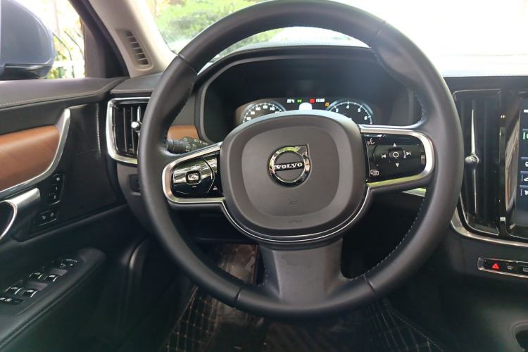 Used Volvo S90 2020 T5 Zhiyuan Luxury Edition Steering Wheel