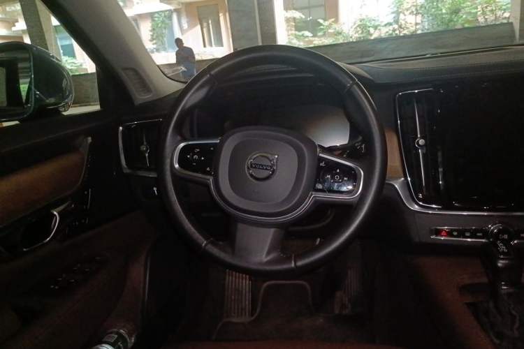 Used Volvo S90 2020 T5 Zhiyuan Luxury Edition Steering Wheel