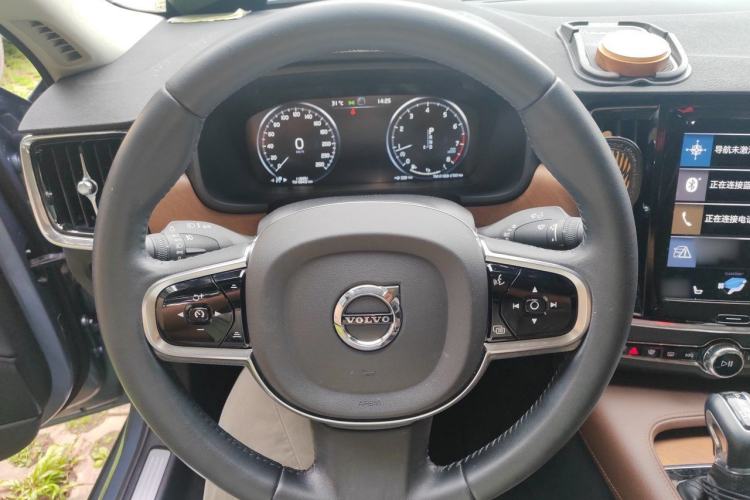 Used Volvo S90 2020 T5 Zhiyi Luxury Edition Steering Wheel
