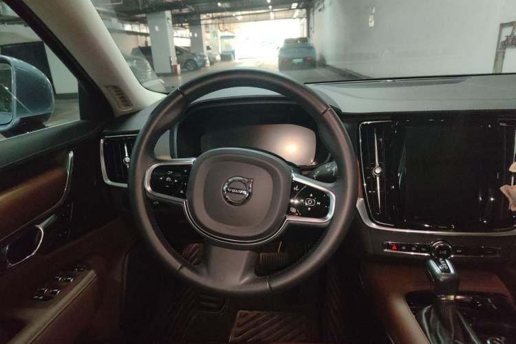 Used Volvo S90 2020 T5 Zhiyuan Luxury Edition Steering Wheel