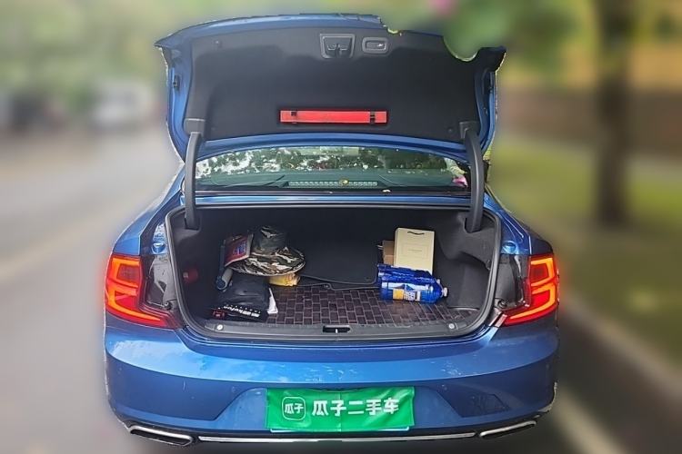 Used Volvo S90 2020 T5 Zhiyi Sport Edition Trunk