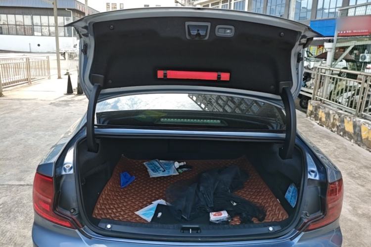 Used Volvo S90 2020 T5 Zhiyi Luxury Edition Trunk