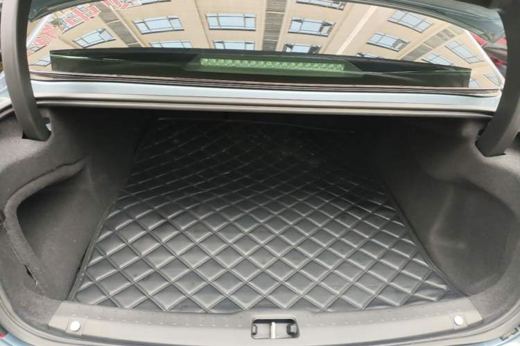 Used Volvo S90 2020 T5 Zhiyi Luxury Edition Trunk