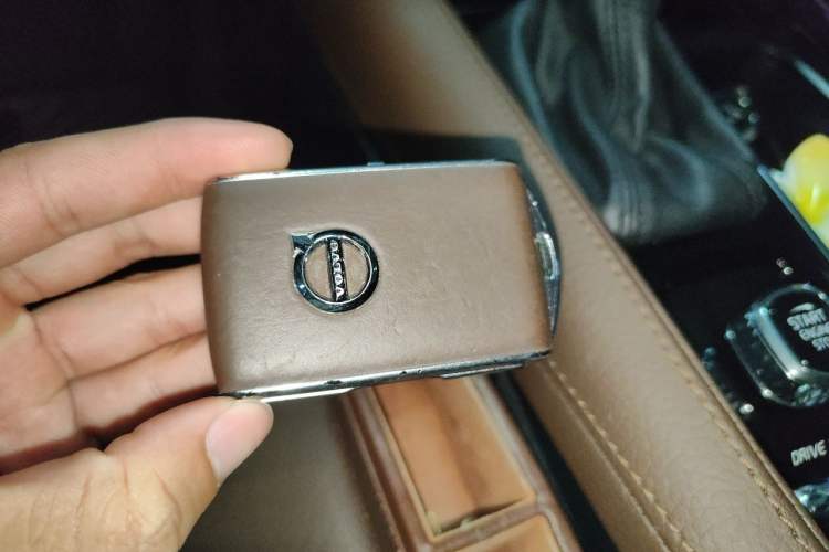 Used Volvo S90 2020 T5 Zhiyuan Luxury Edition Vehicle Key