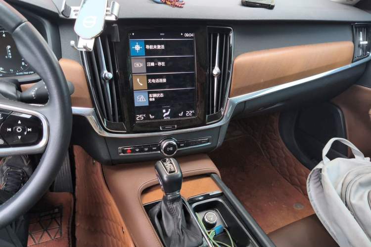 Used Volvo S90 2020 T5 Zhiyi Luxury Edition Audio And AC Panel