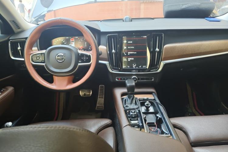 Used Volvo S90 2020 T5 Zhiyuan Luxury Edition Center Console