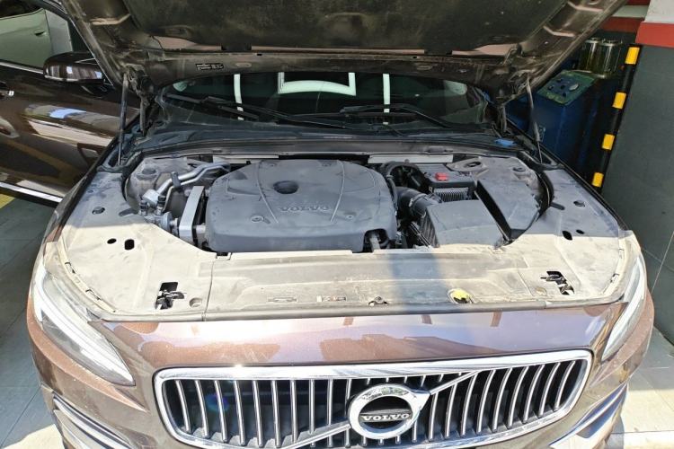 Used Volvo S90 2020 T5 Zhiyi Luxury Edition Engine Bay