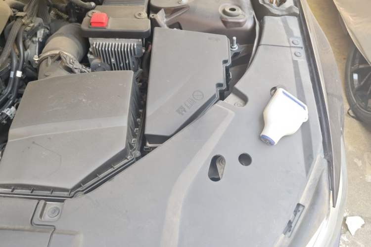 Used Volvo S90 2020 T5 Zhiyuan Luxury Edition Engine Bay Left