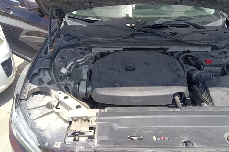 Used Volvo S90 2020 T5 Zhiyi Luxury Edition Engine Bay Right
