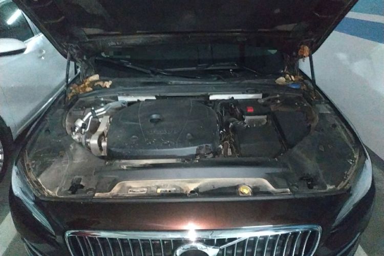 Used Volvo S90 2020 T5 Zhiyi Luxury Edition Engine Bay