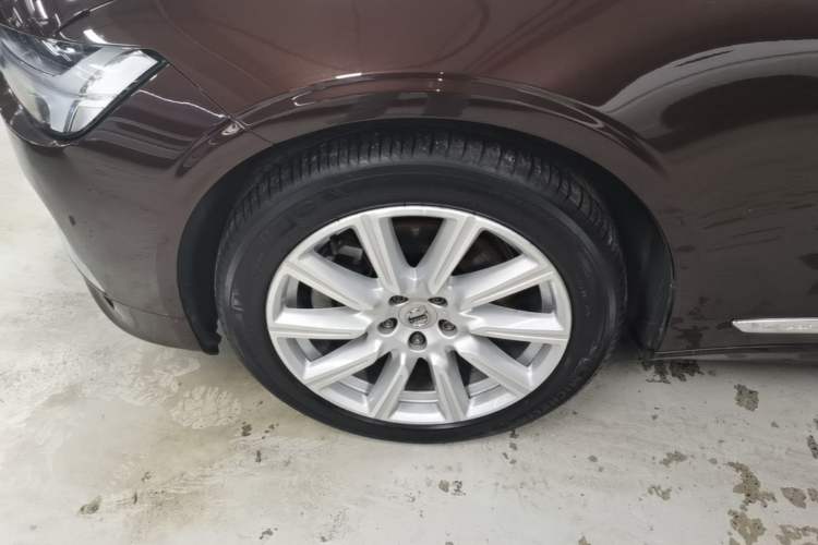 Used Volvo S90 2020 Facelifted T5 Zhiyi Luxury Edition Exterior 1