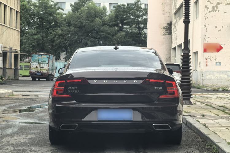 Used Volvo S90 2020 Facelifted T5 Zhiyi Luxury Edition Exterior 6
