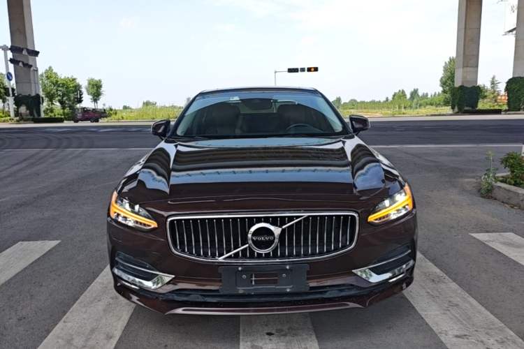 Used Volvo S90 2020 Facelift T5 Smart & Luxurious Edition Front
