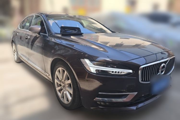 Used Volvo S90 2020 T5 Zhiyuan Luxury Edition Front Right 45 Deg