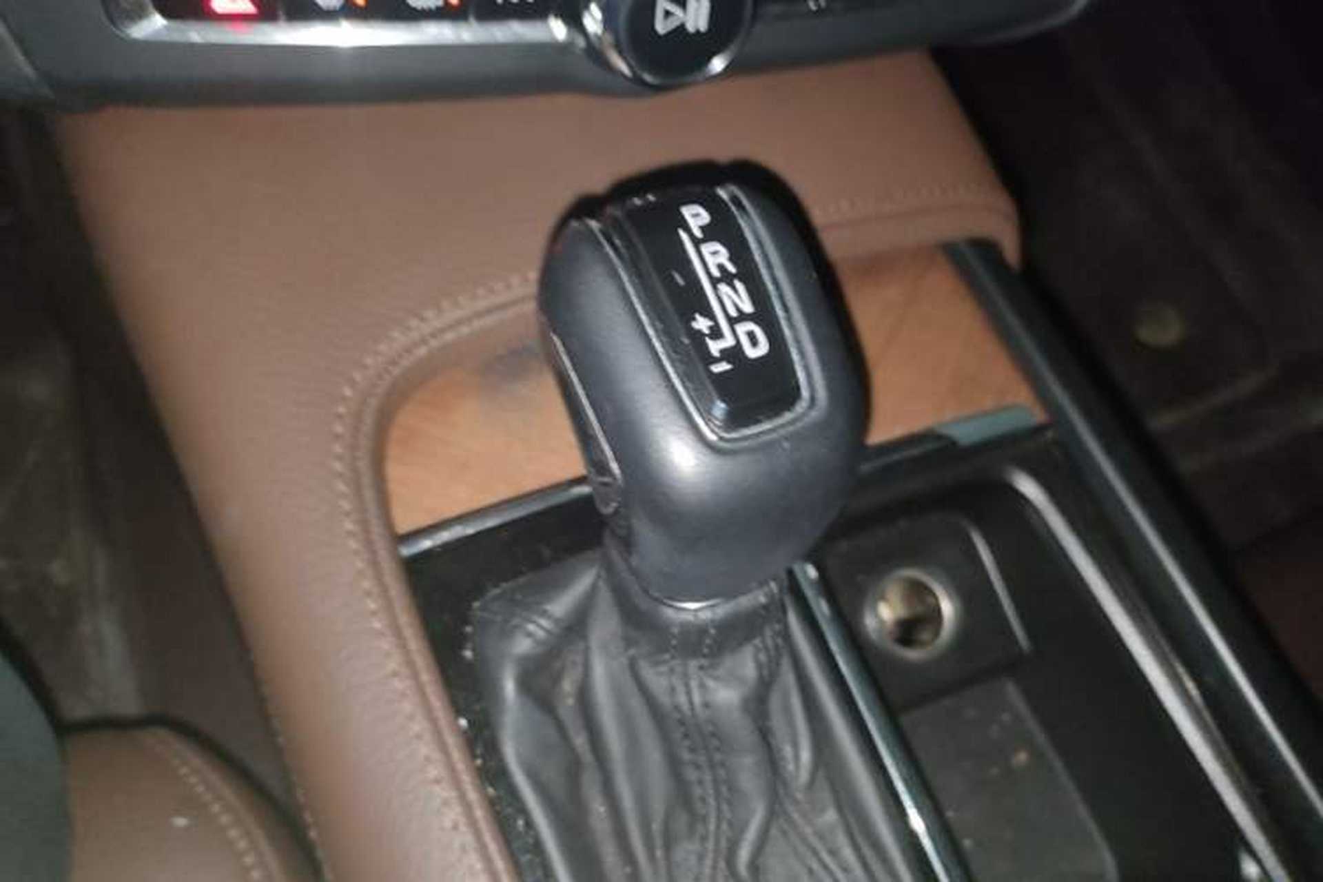 Used Volvo S90 2020 Facelifted T5 Zhiyi Luxury Edition Gear Lever