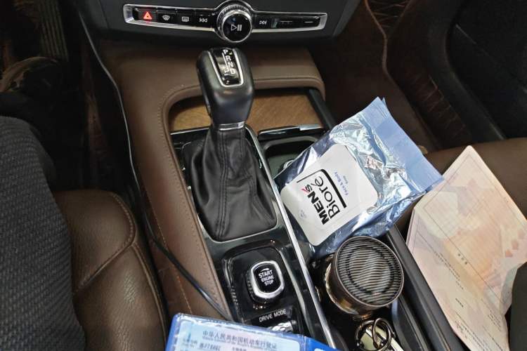 Used Volvo S90 2020 T5 Zhiyi Luxury Edition Gear Lever